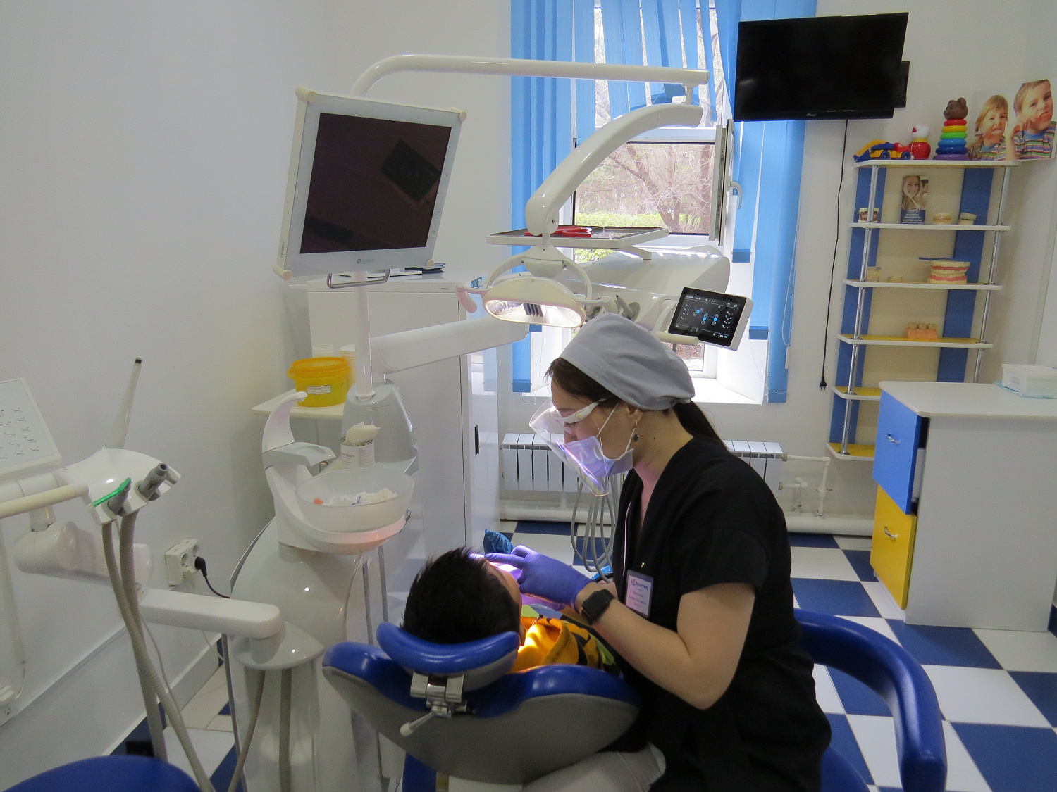 Наш стоматолог – для ваших детей! 