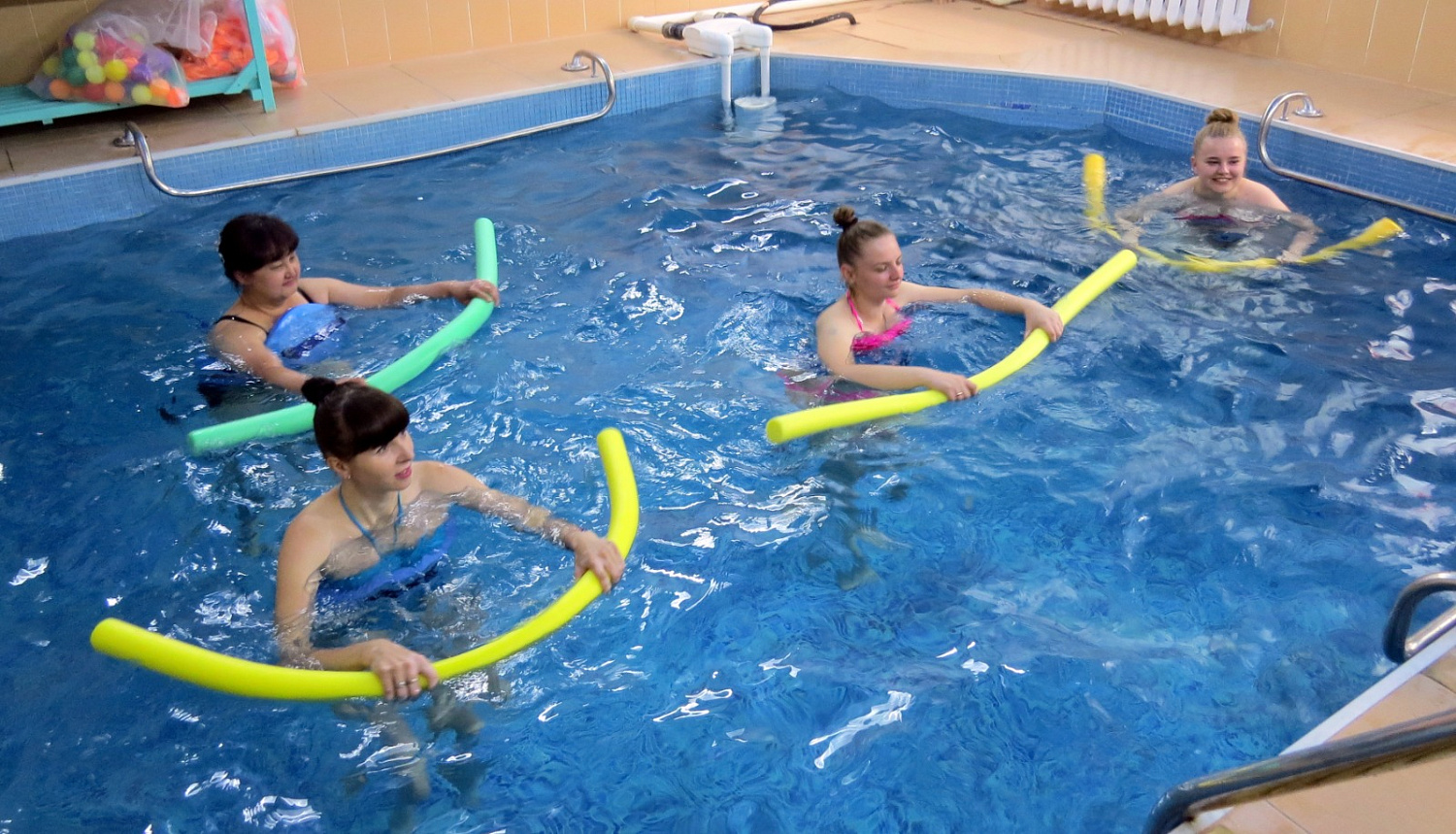 Приглашаем на аквааэробику!