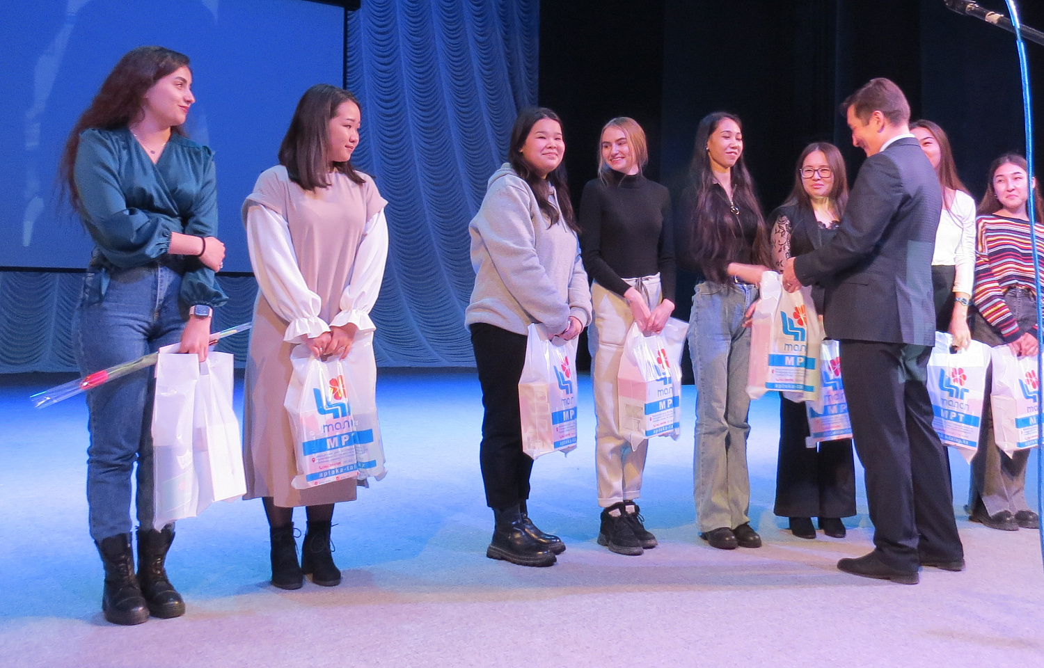 В АО Талап отметили 8 марта